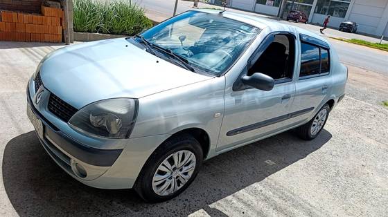 RENAULT CLIO 1.0 EXPRESSION 16V GASOLINA 4P MANUAL
